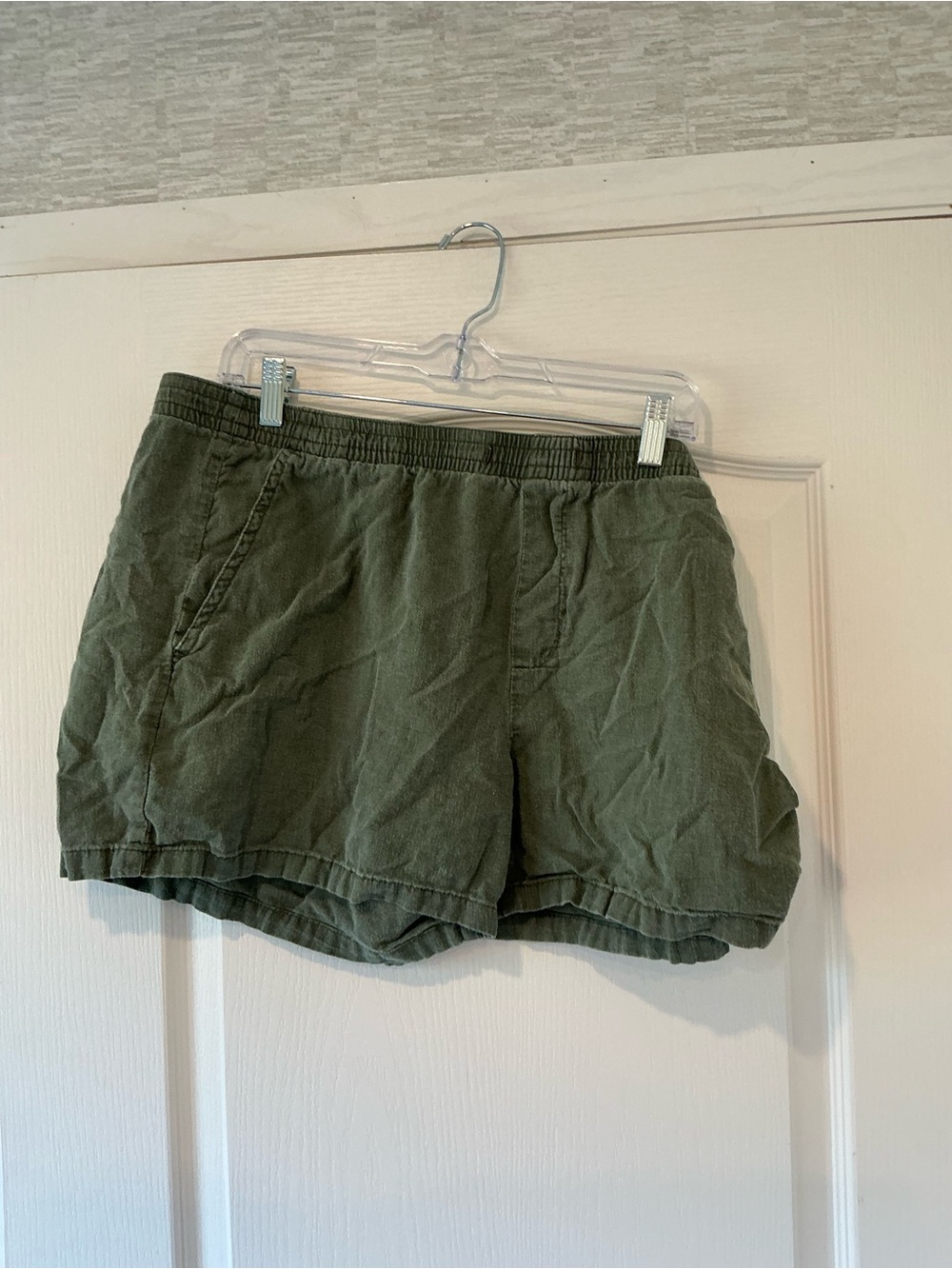St. John's Bay Olive Green Casual Cotton Blend Shorts XL Euc